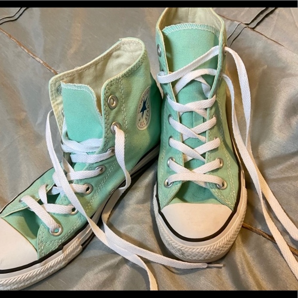 Convers shoes like new
